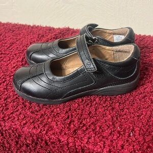 Stride rite mary jane shoes size 11